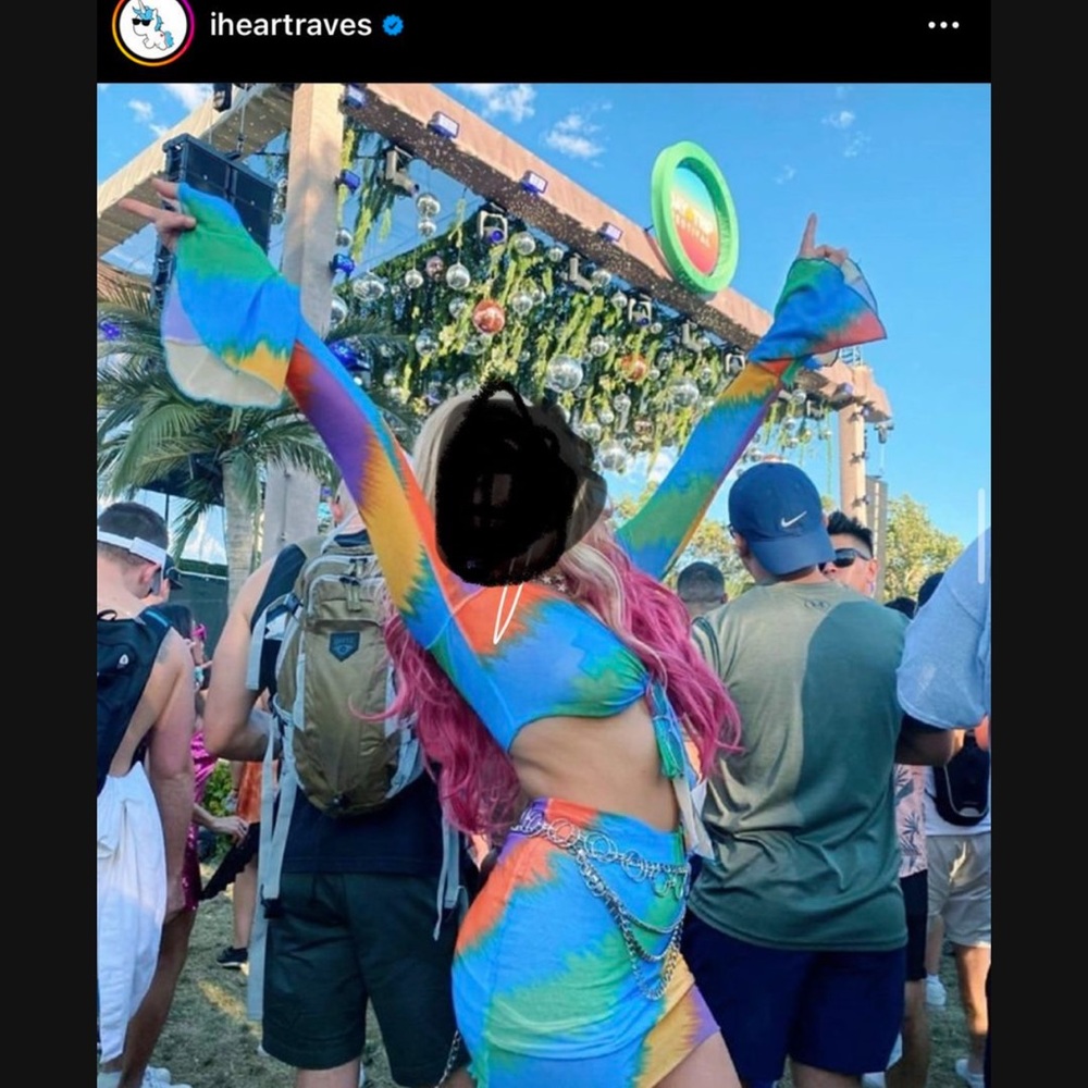 IHEARTRAVES set